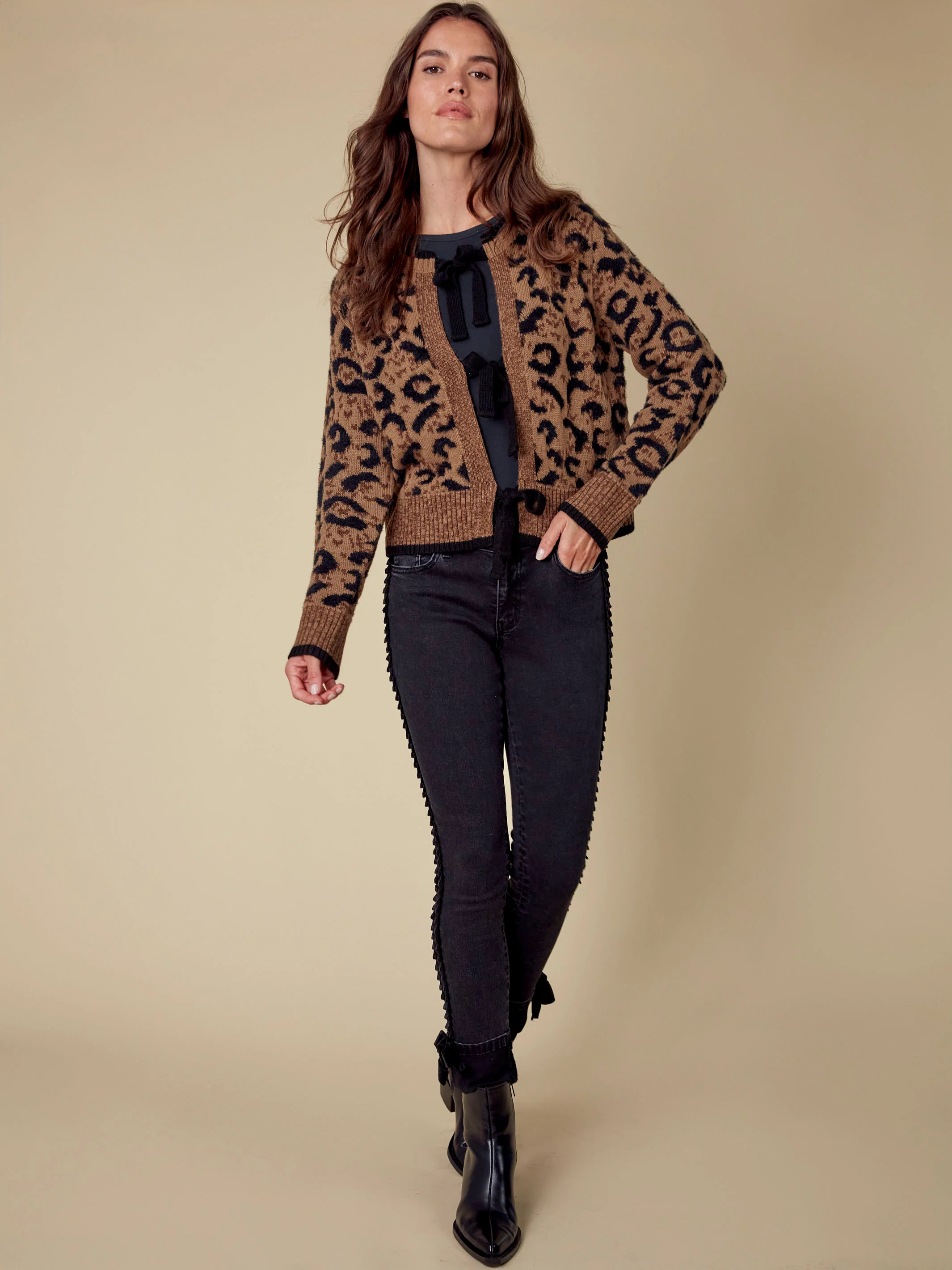 Bow Tie Jacquard Knit Cardigan - Animal - Image 5
