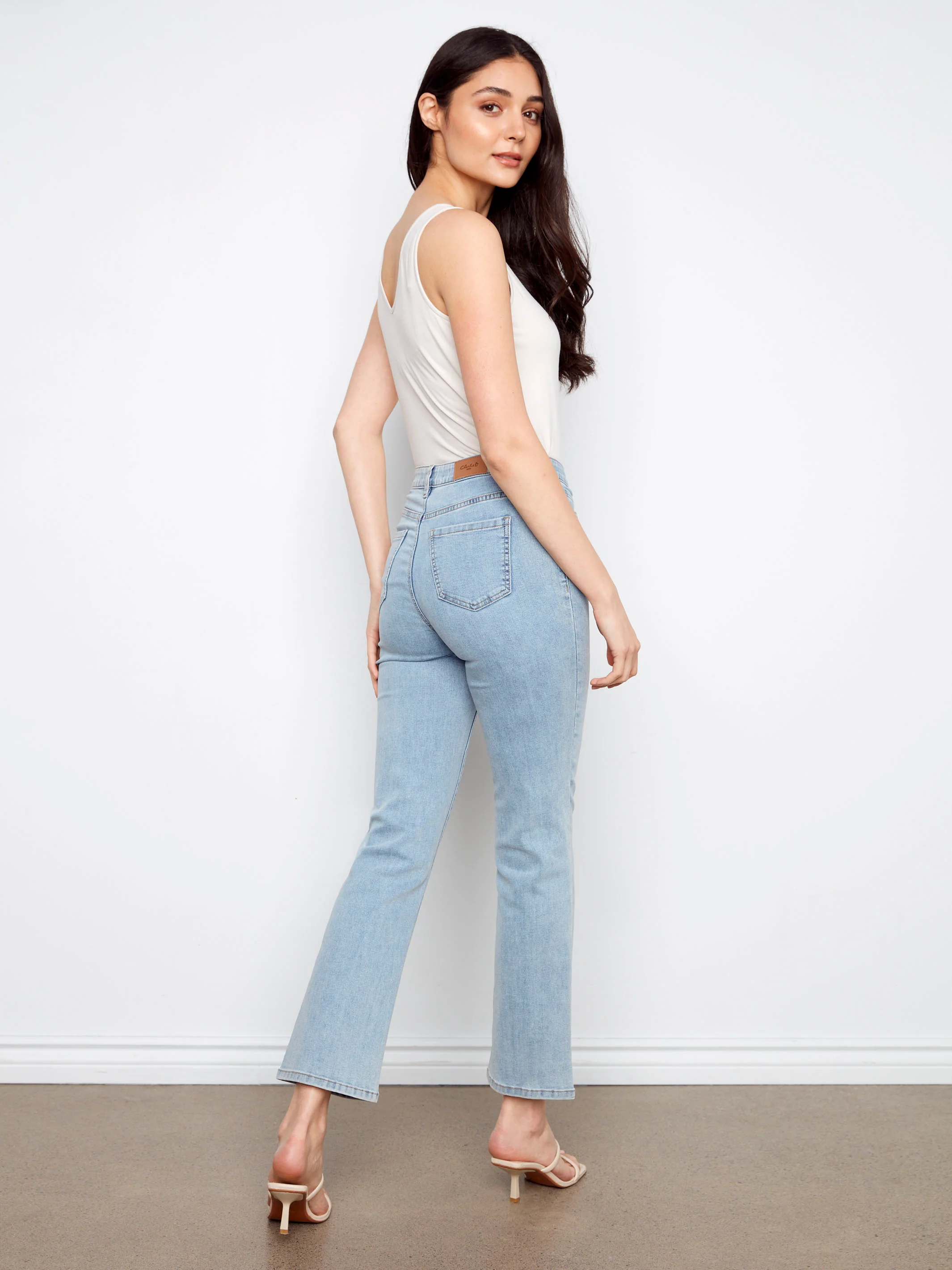 Charlotte Straight Leg Jeans - Light Blue - Image 3