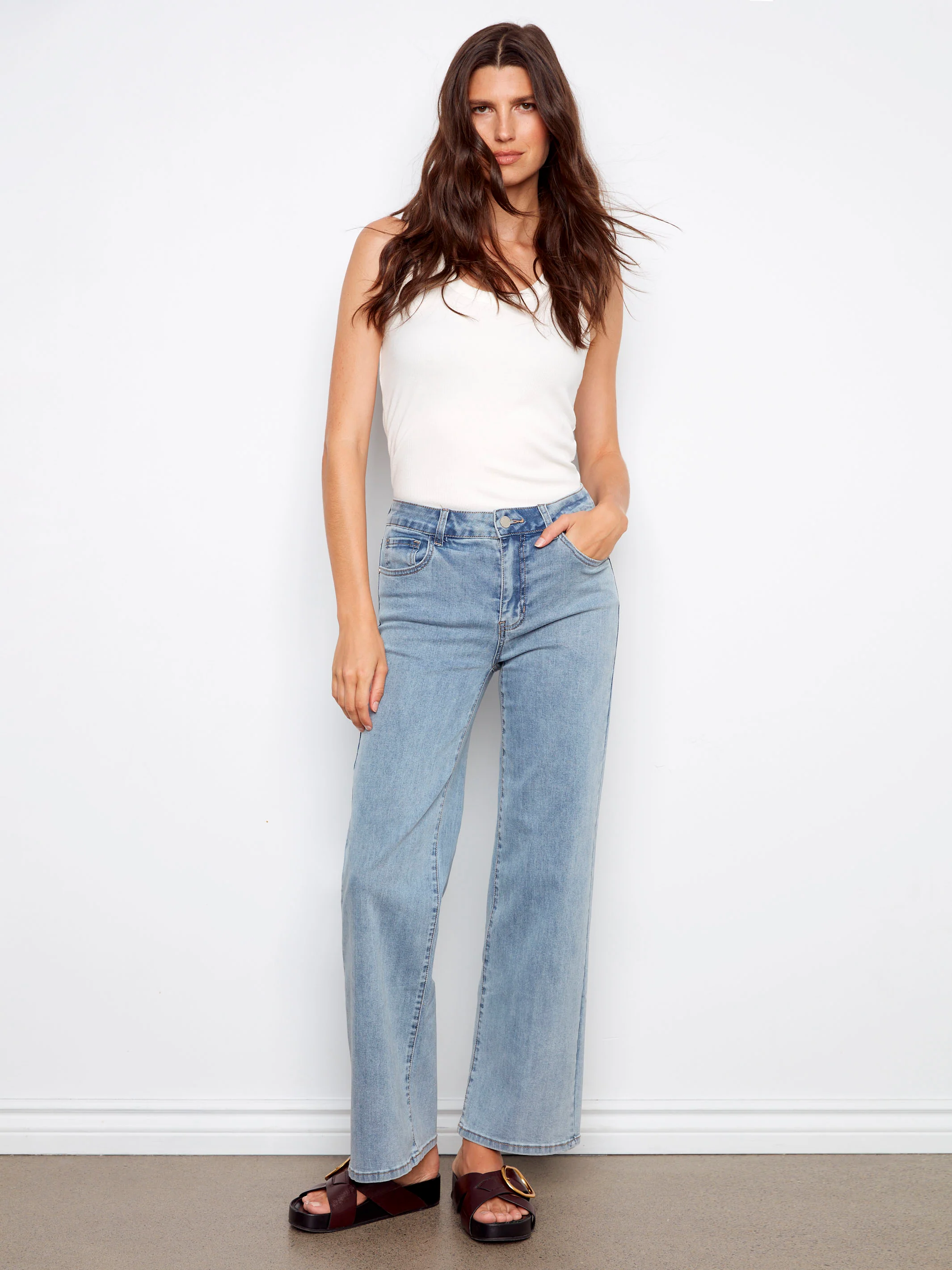 Chloe Wide Leg Jeans - Light Blue - Image 7