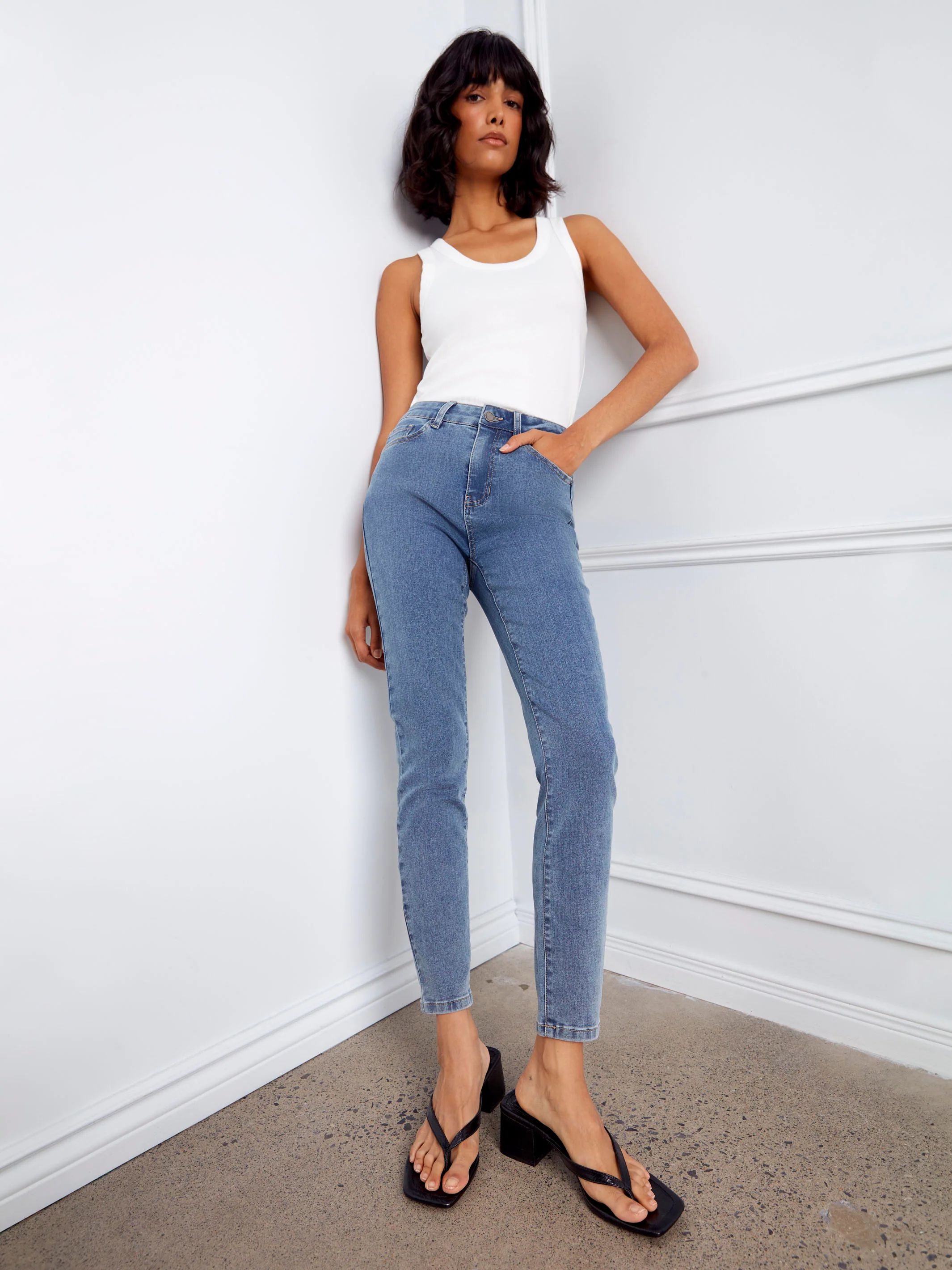 Claudia Slim Leg Jeans - Medium Blue - Image 8
