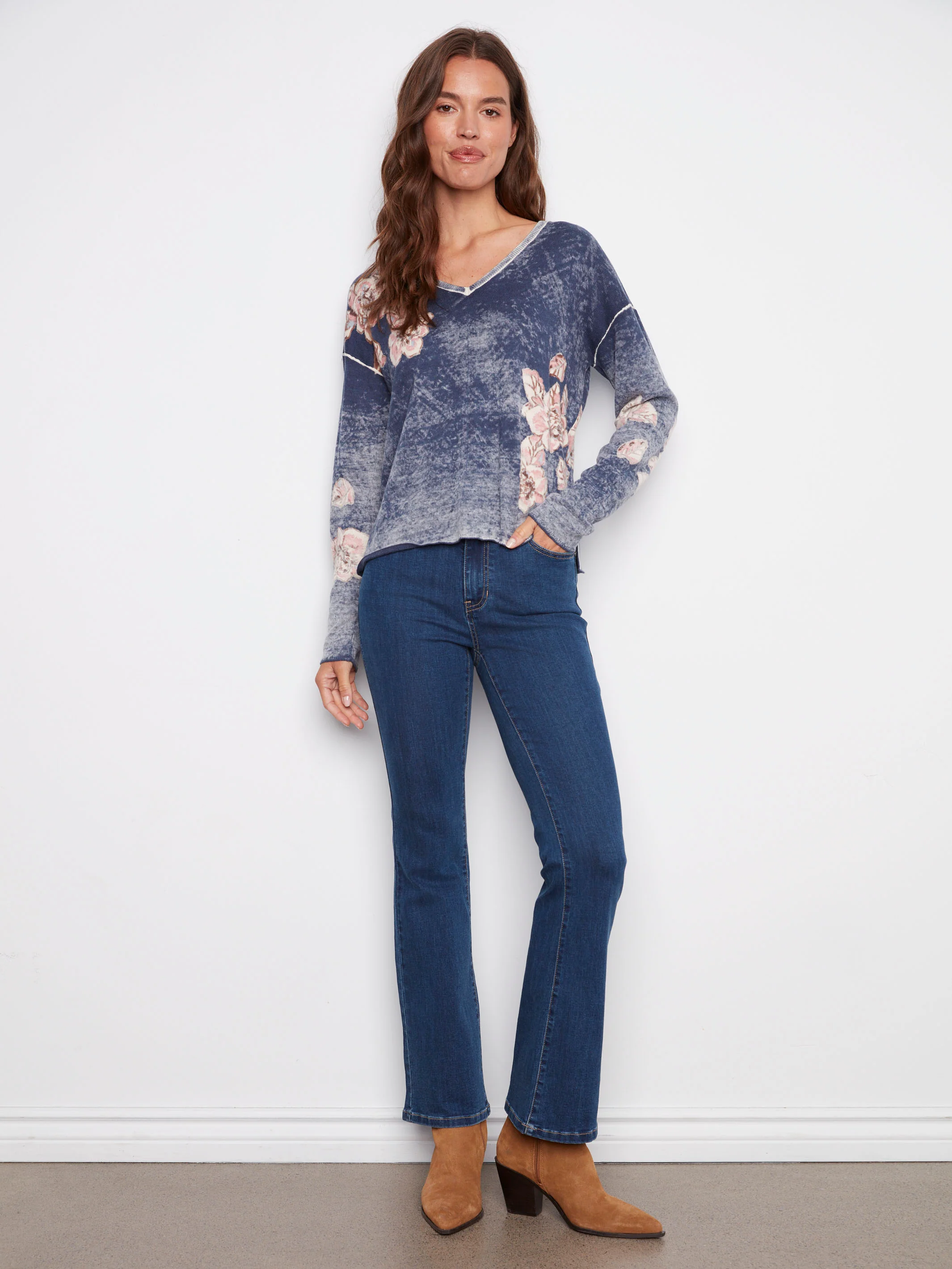 Reversible Floral V-Neck Sweater - Denim - Image 4
