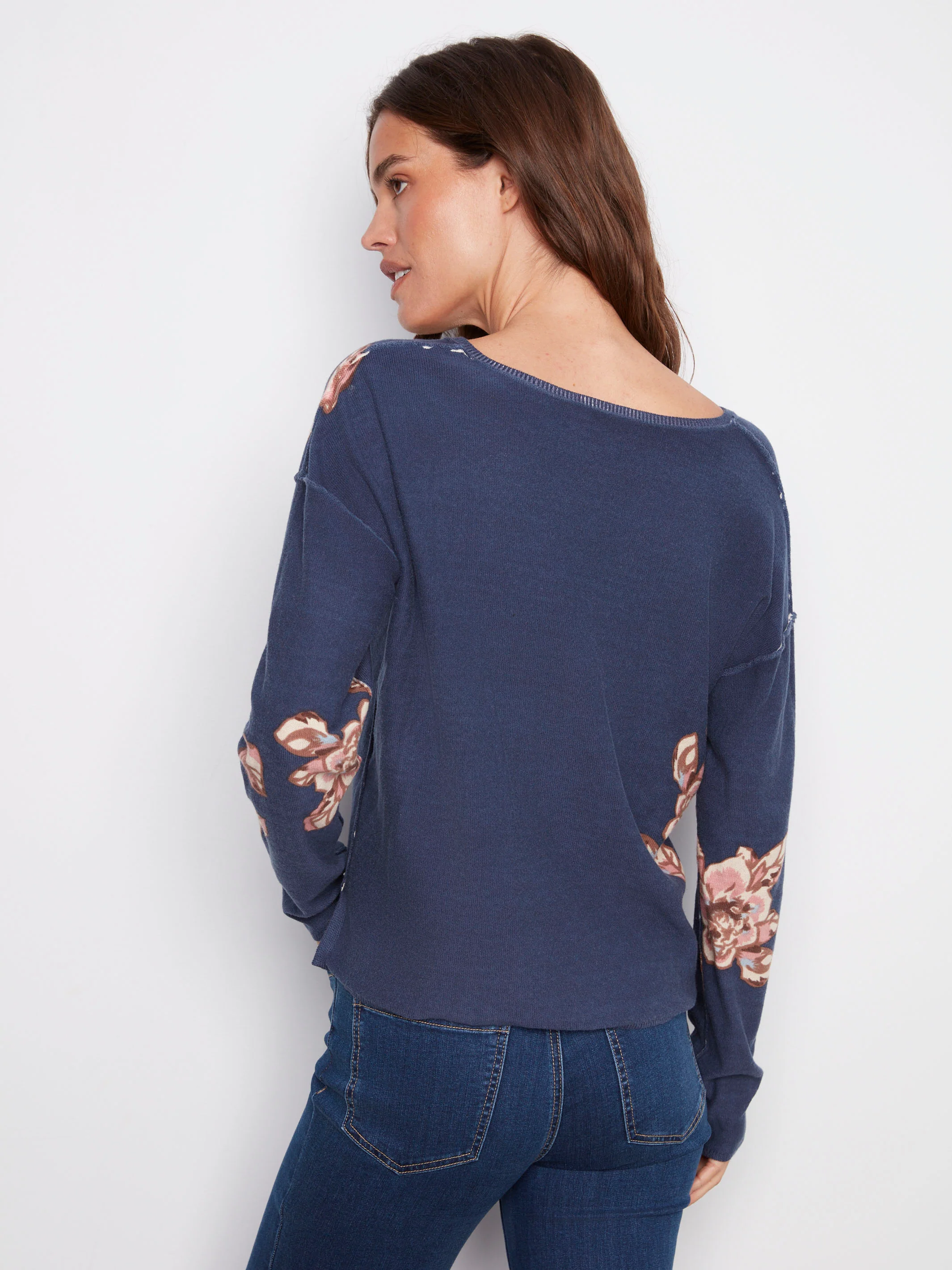Reversible Floral V-Neck Sweater - Denim - Image 7