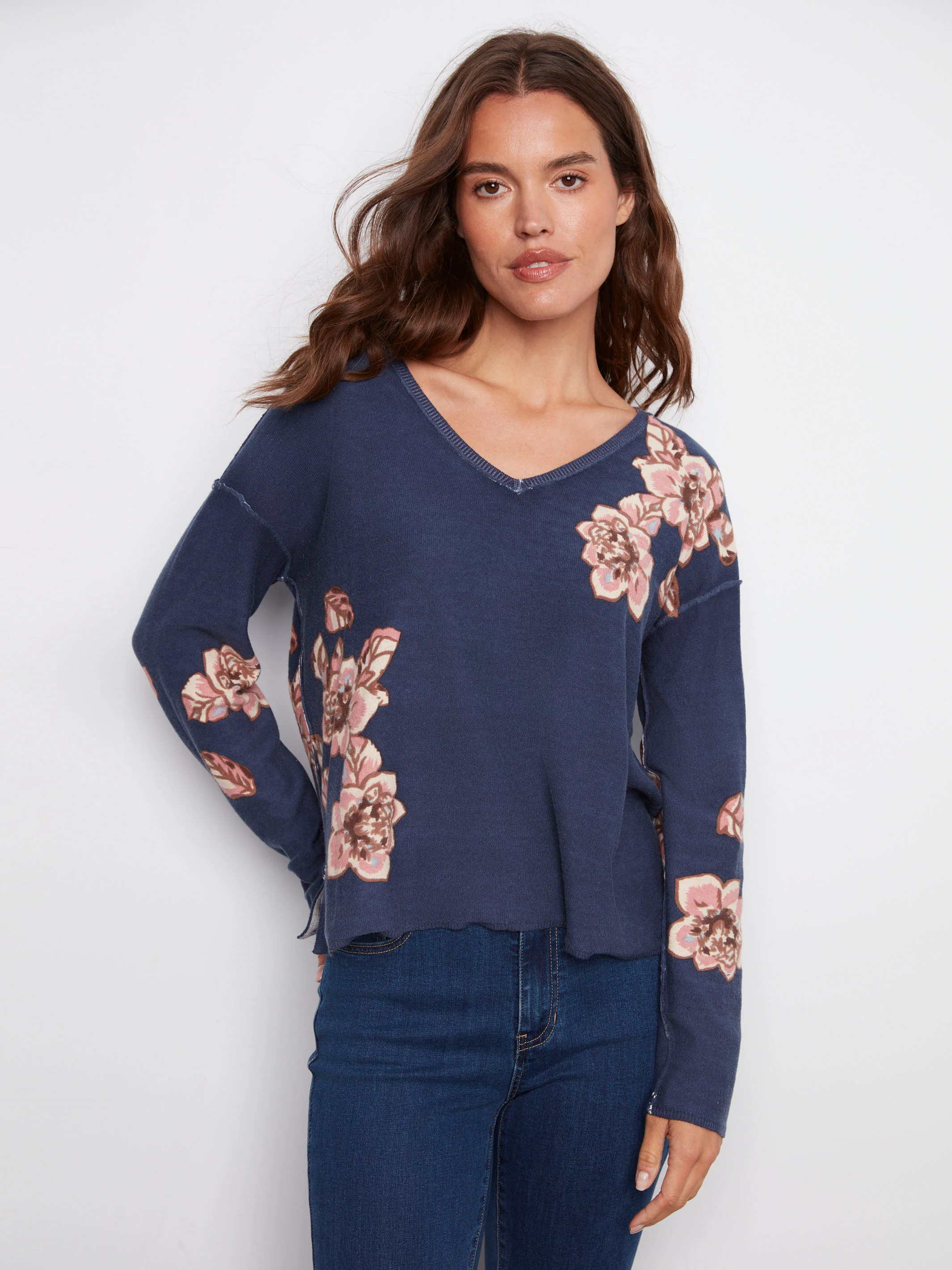 Reversible Floral V-Neck Sweater - Denim - Image 8
